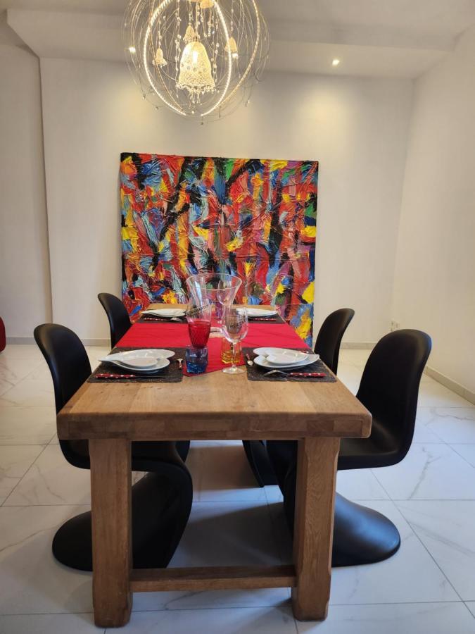 Maison Face A L'Abbaye D'Hautvillers - 2 Bedrooms 2 Bathrooms, Parking Εξωτερικό φωτογραφία